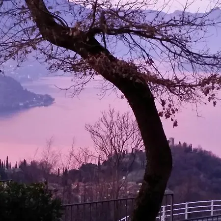 別荘 Nel Bosco ペルレード